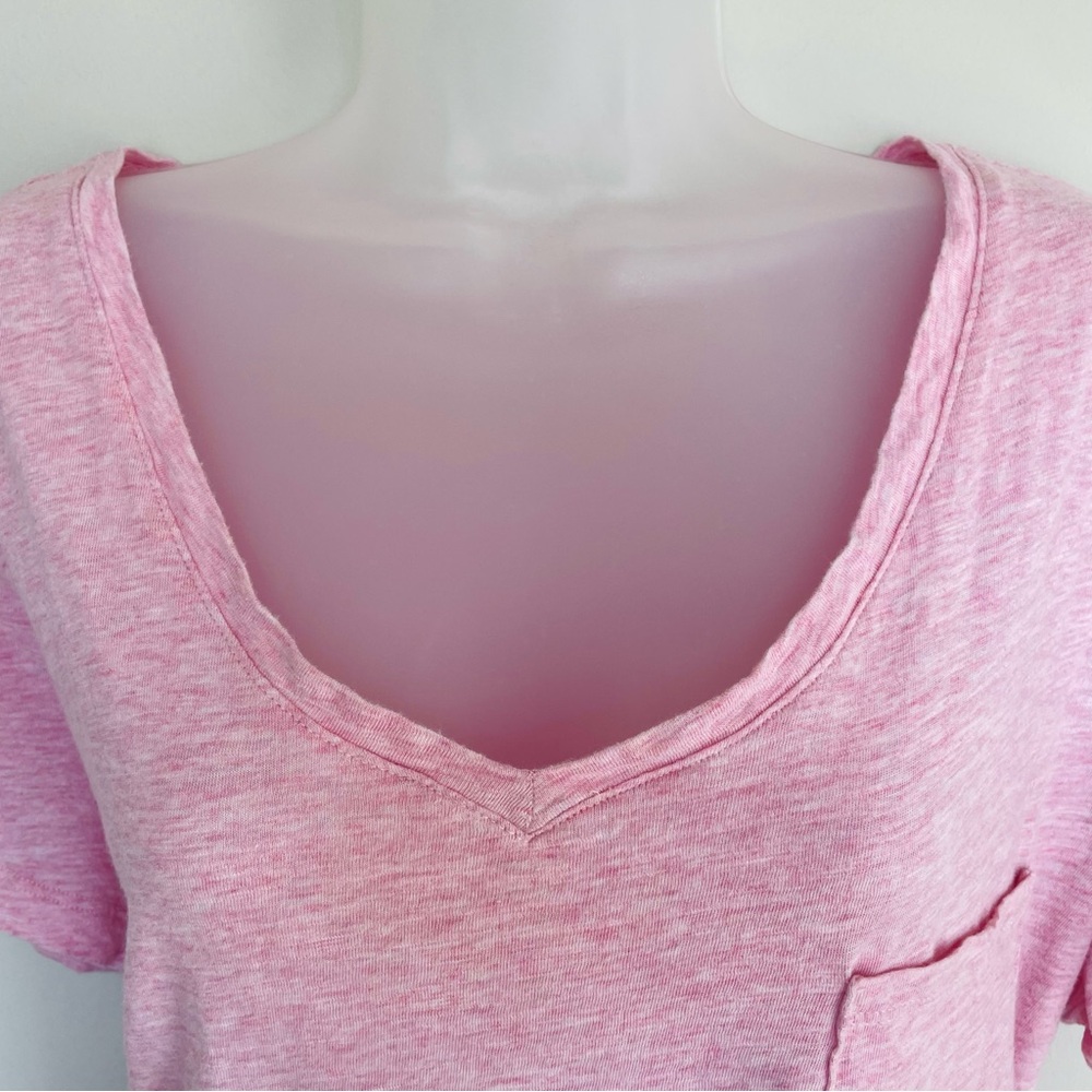 Eddie Bauer Soft Pink Heather Pocket V-Neck Tee | Size XXL - Picture 3 of 6